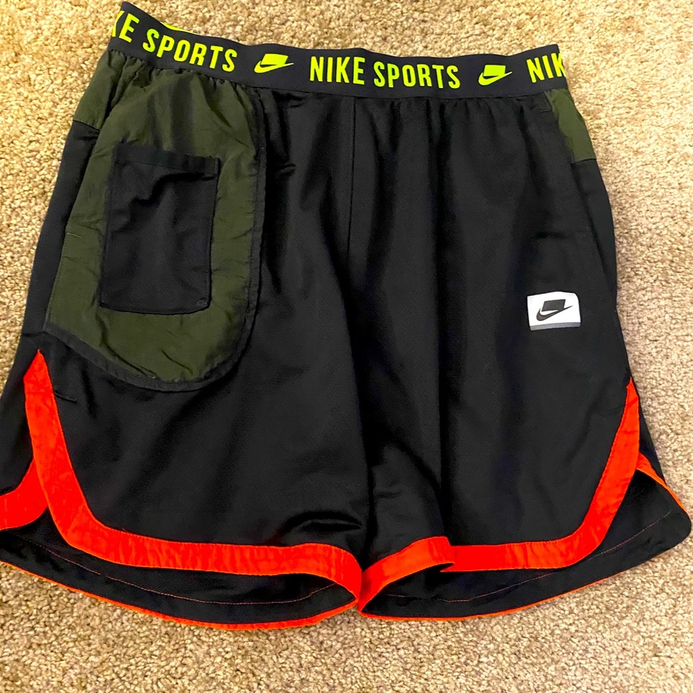 Nike Men’s Volt Training Shorts Size Medium